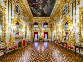 Tour Peterhof San Petersburgo: palacio y fuentes. Paseo por los canales en barco - foto 16