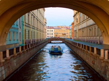 Tour Peterhof San Petersburgo: palacio y fuentes. Paseo por los canales en barco - foto 35